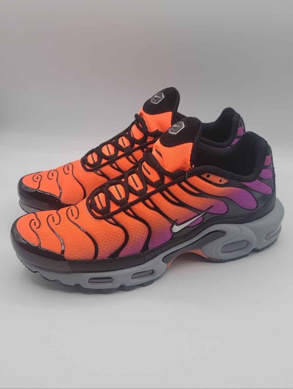 Nike Air Max Plus TN DM0032-014 Total Orange Men’s Size 8.5 New No Box - Picture 2 of 10